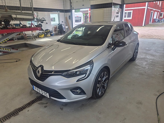 Renault Clio 2 of 5