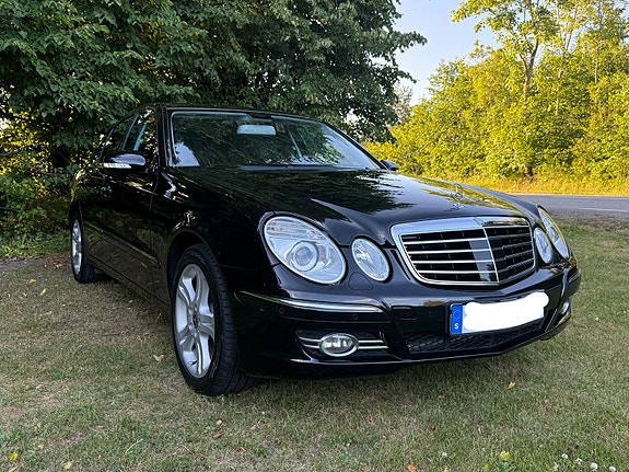 Mercedes-Benz E350 2 of 5