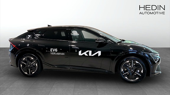 Kia EV6 4 of 5