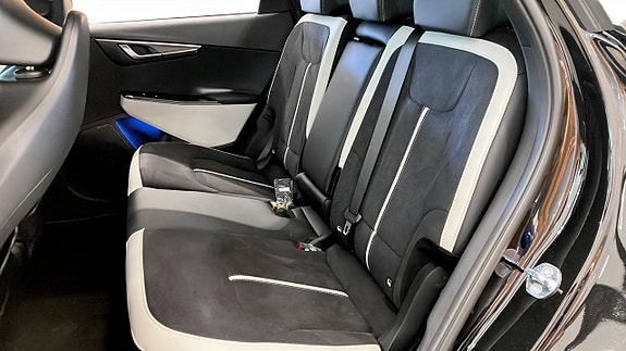 Kia EV6 9 of 16