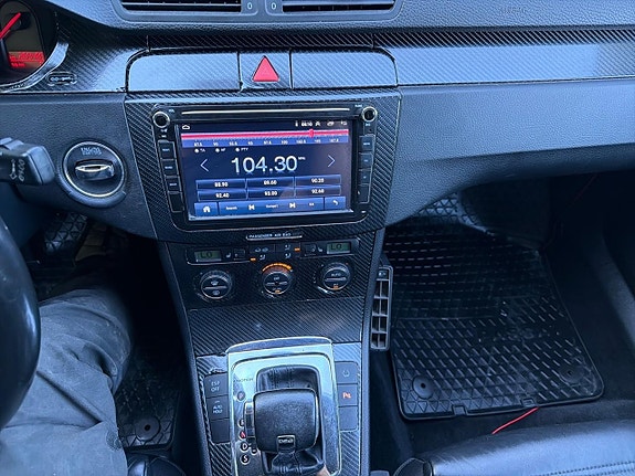 Volkswagen Passat 13 of 21