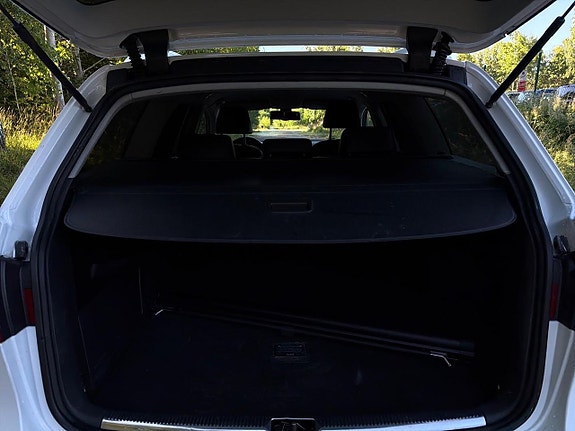 Volkswagen Passat 11 of 21