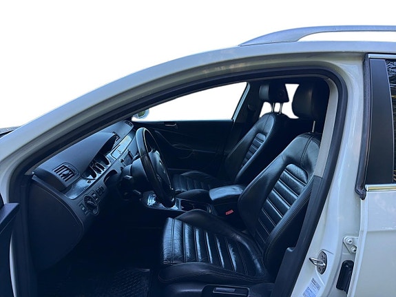 Volkswagen Passat 17 of 21