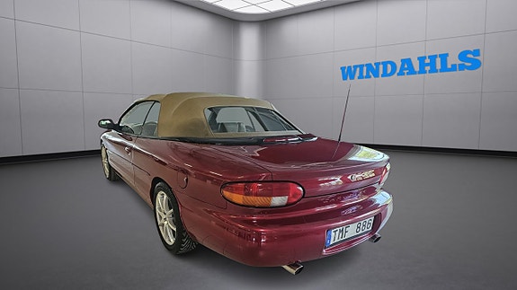 Chrysler Stratus 4 of 5