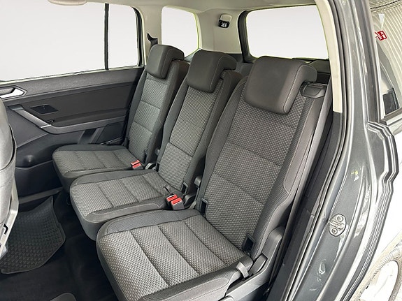Volkswagen Touran 15 of 26