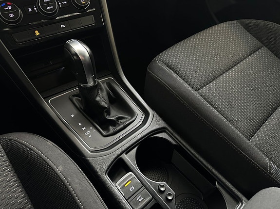 Volkswagen Touran 12 of 26