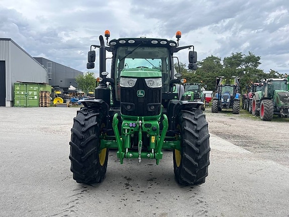 John Deere 6175 R 2 of 9