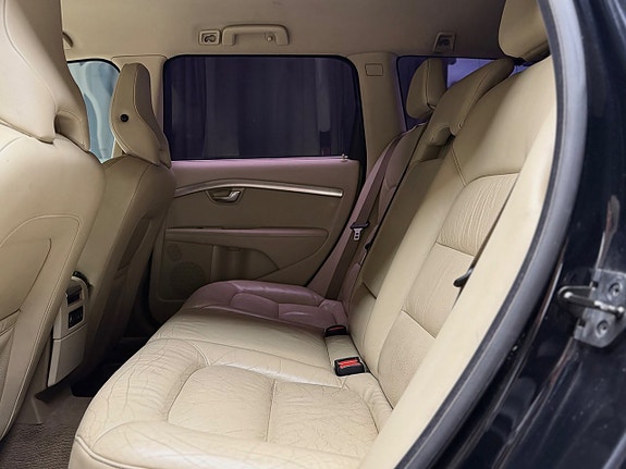 Volvo V70 16 of 22