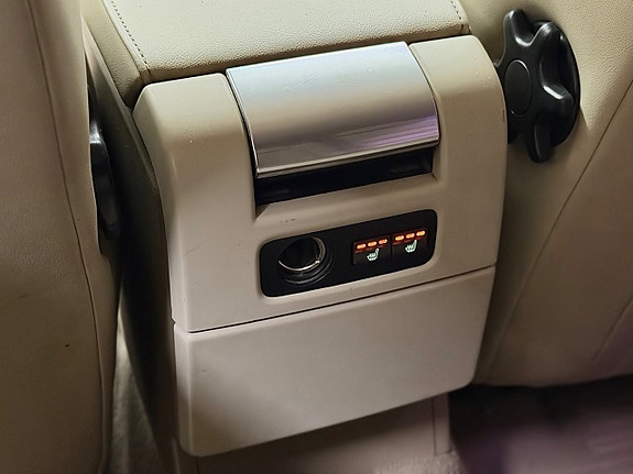 Volvo V70 17 of 22