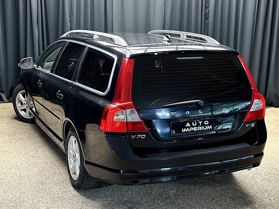 Volvo V70 10 of 22