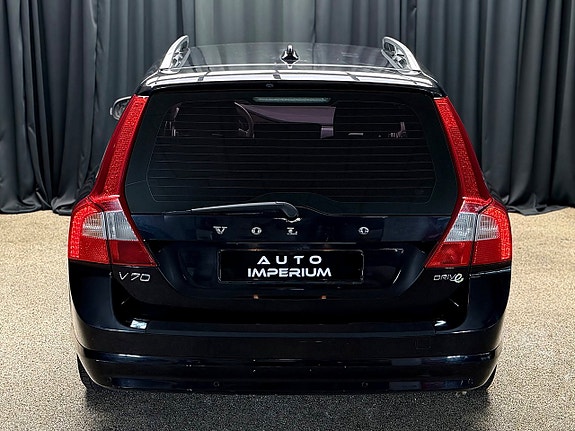 Volvo V70 8 of 22