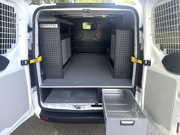 Ford Transit Custom 14 of 20