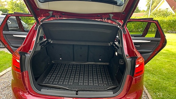 BMW 225i 10 of 11