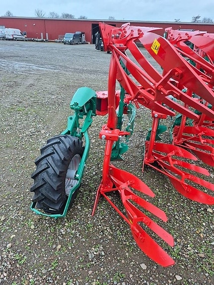 Kverneland 2300S 3 of 4