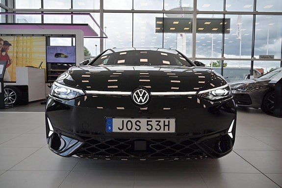Volkswagen ID.7 3 of 5