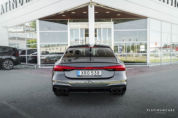 Audi A7 4 of 5