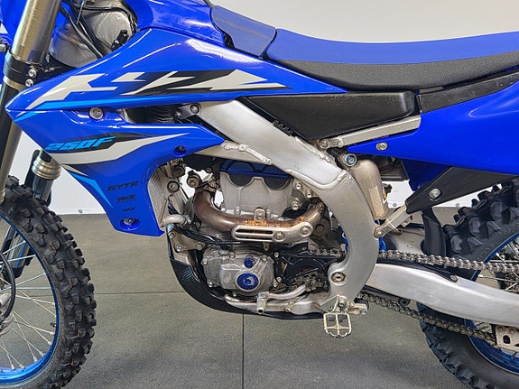 Yamaha YZ250F 4 of 5