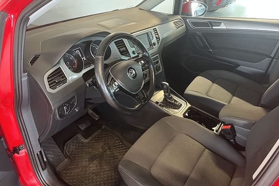 Volkswagen Golf Sportsvan 9 of 10