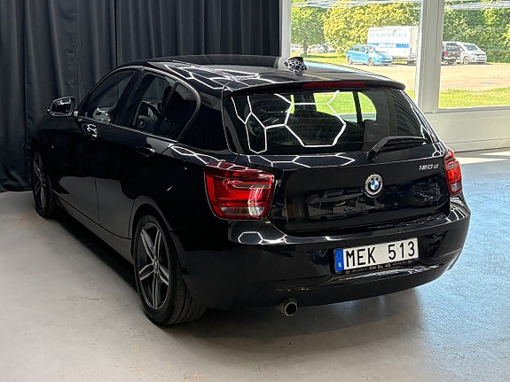 BMW 120d 3 of 5