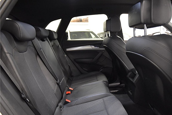 Audi Q5 12 of 21
