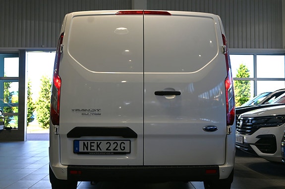 Ford Transit Custom 4 of 5
