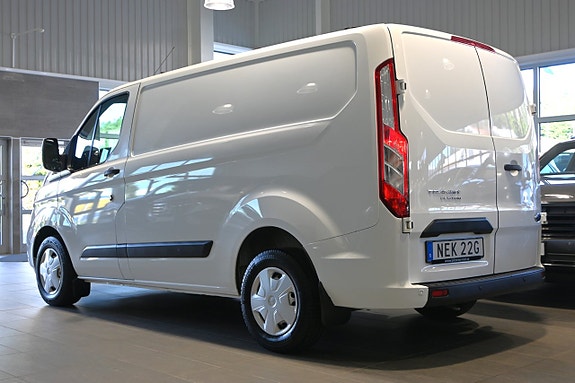 Ford Transit Custom 3 of 5