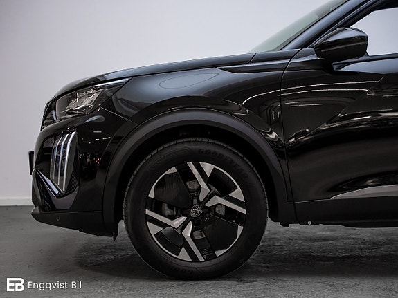 Peugeot 2008 4 of 5