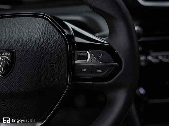 Peugeot 2008 23 of 30