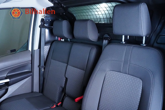 Ford Transit Connect 3 of 22
