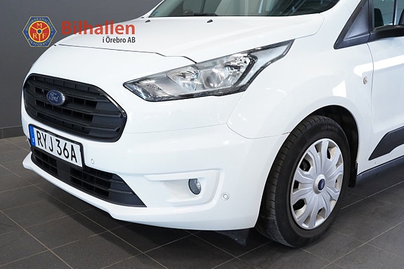 Ford Transit Connect 2 of 22