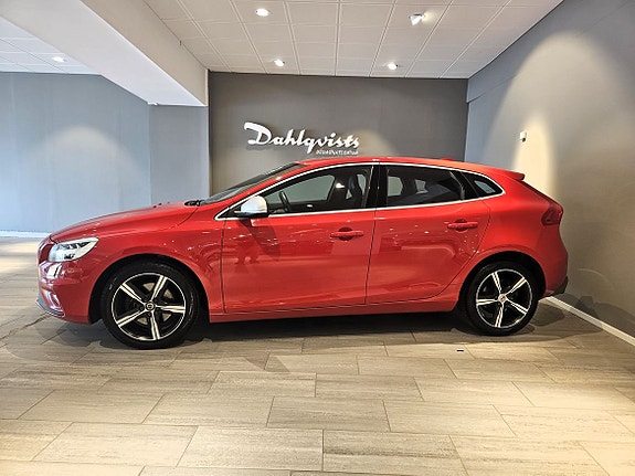 Volvo V40 5 of 27