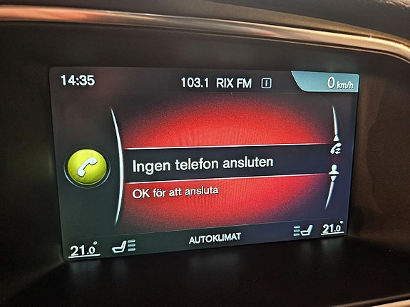 Volvo V40 21 of 27