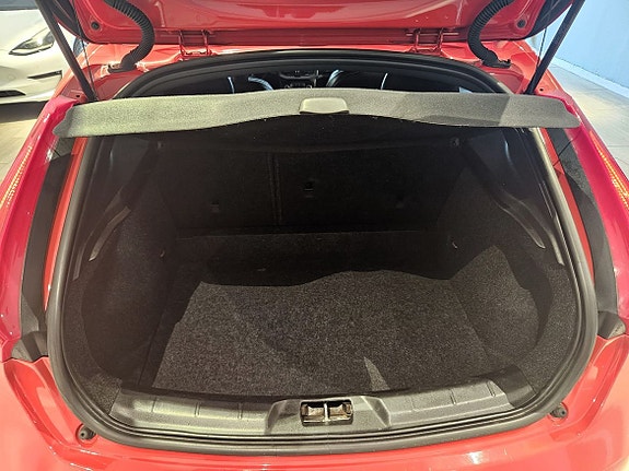 Volvo V40 9 of 27