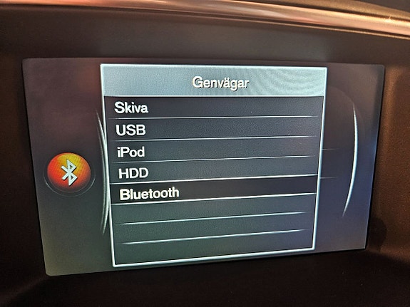 Volvo V40 22 of 27