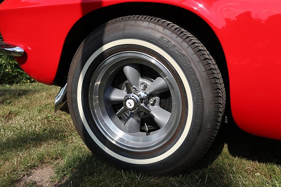 Chevrolet Corvette 24 of 24