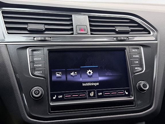 Volkswagen Tiguan 22 of 30