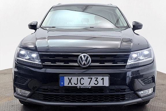 Volkswagen Tiguan 3 of 30