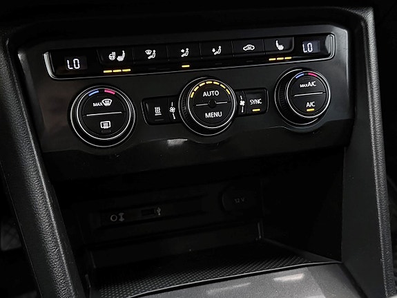 Volkswagen Tiguan 23 of 30