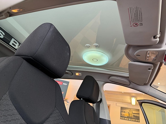 Peugeot 308 SW 20 of 27