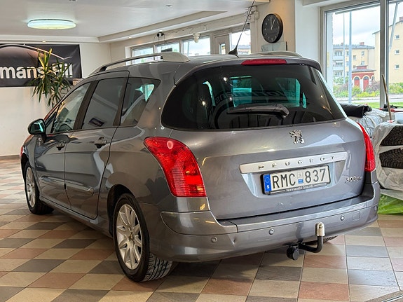 Peugeot 308 SW 7 of 27