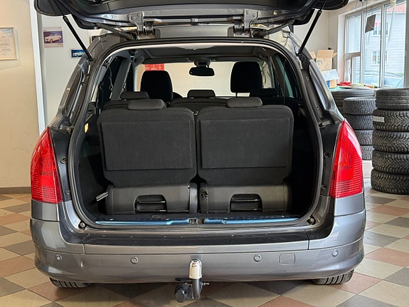 Peugeot 308 SW 8 of 27