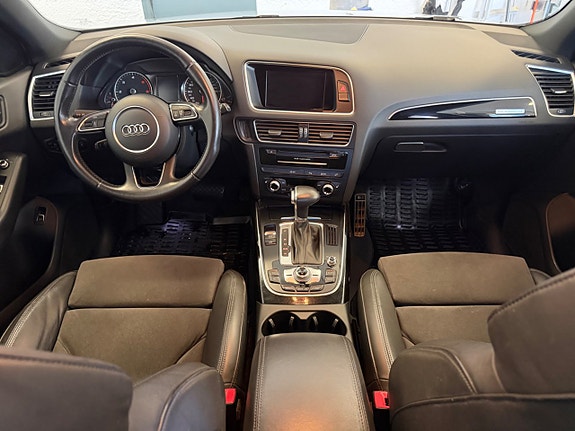 Audi Q5 10 of 13