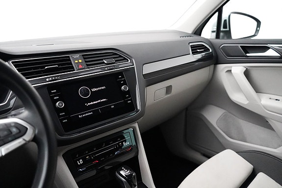 Volkswagen Tiguan 9 of 23