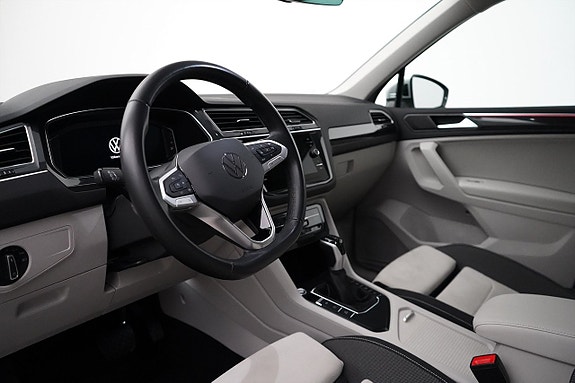 Volkswagen Tiguan 5 of 23