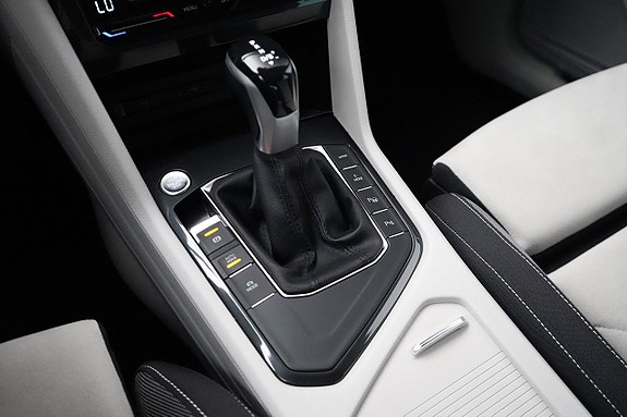 Volkswagen Tiguan 14 of 23