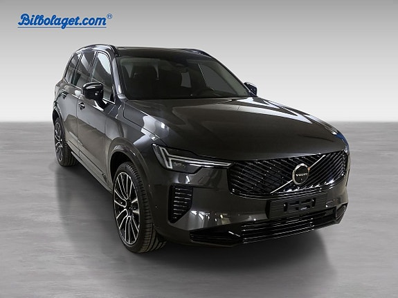 Volvo XC90 3 of 5