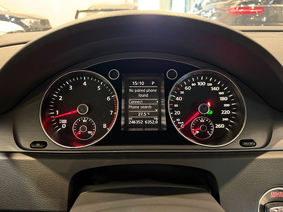 Volkswagen Passat 15 of 20
