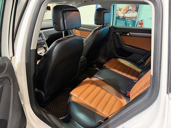 Volkswagen Passat 18 of 20