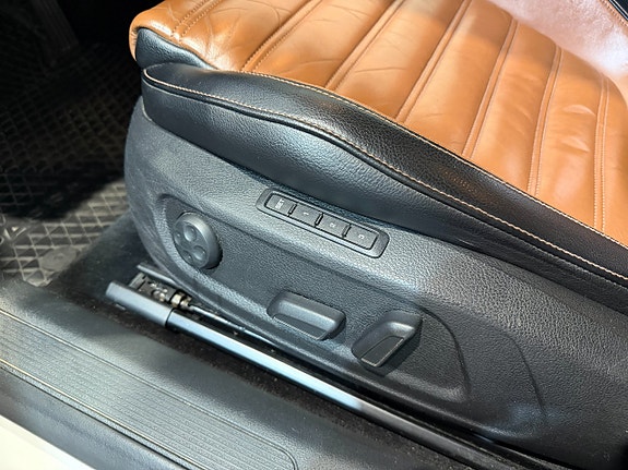 Volkswagen Passat 13 of 20