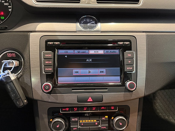 Volkswagen Passat 17 of 20